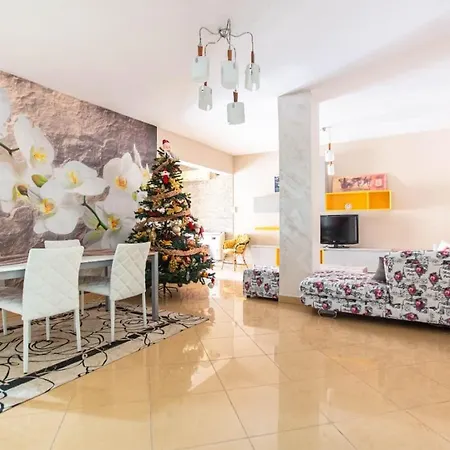 Apartment Bllok Luxury Tirana